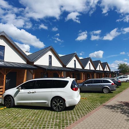 Camping Klif-Nowe Klimatyzowane Domki, 400M Od Centrum Rewala, 30M Od Morza Тшенсач Екстер'єр фото