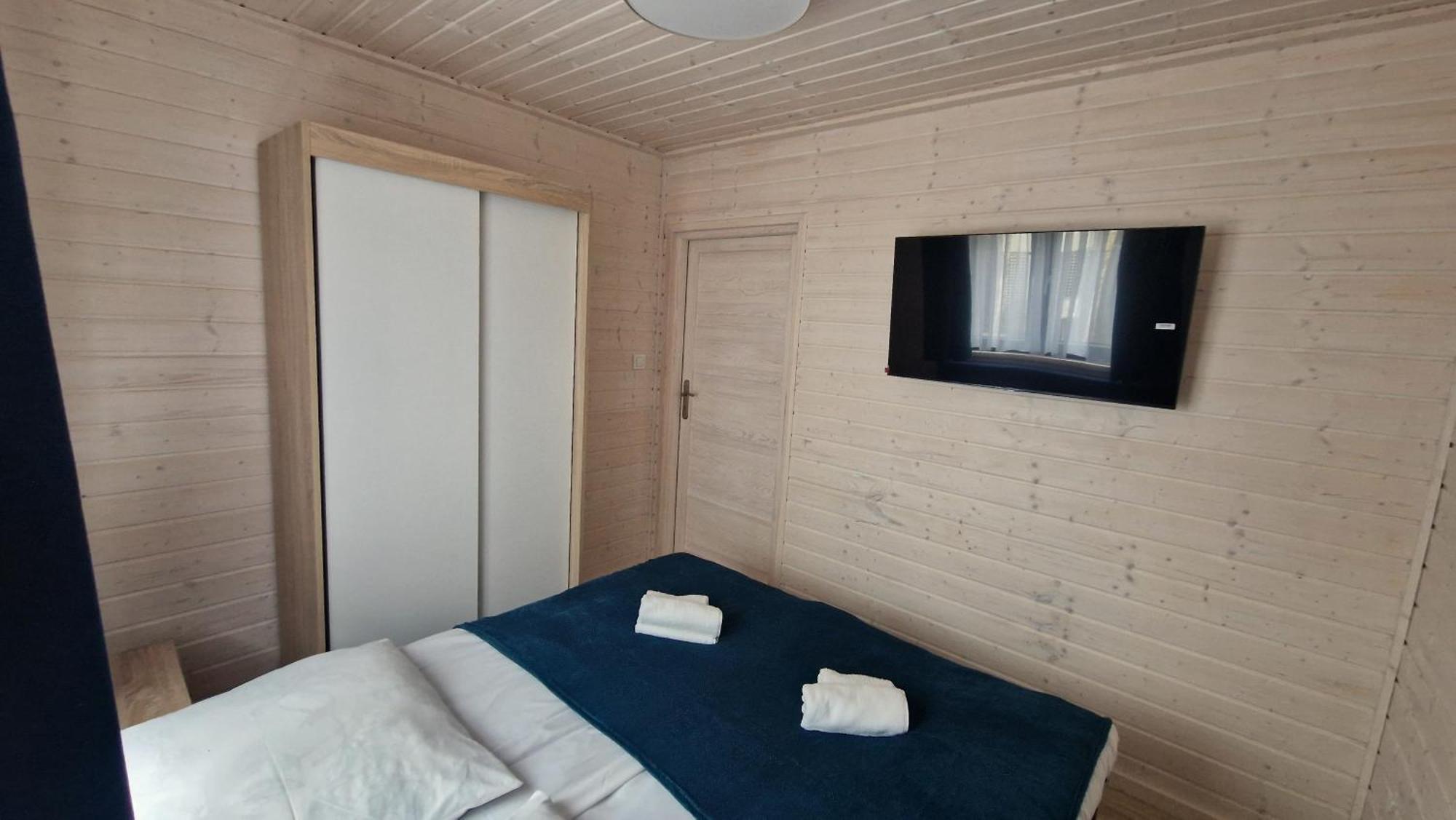 Camping Klif-Nowe Klimatyzowane Domki, 400M Od Centrum Rewala, 30M Od Morza Тшенсач Екстер'єр фото