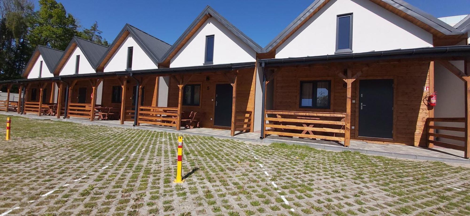 Camping Klif-Nowe Klimatyzowane Domki, 400M Od Centrum Rewala, 30M Od Morza Тшенсач Екстер'єр фото
